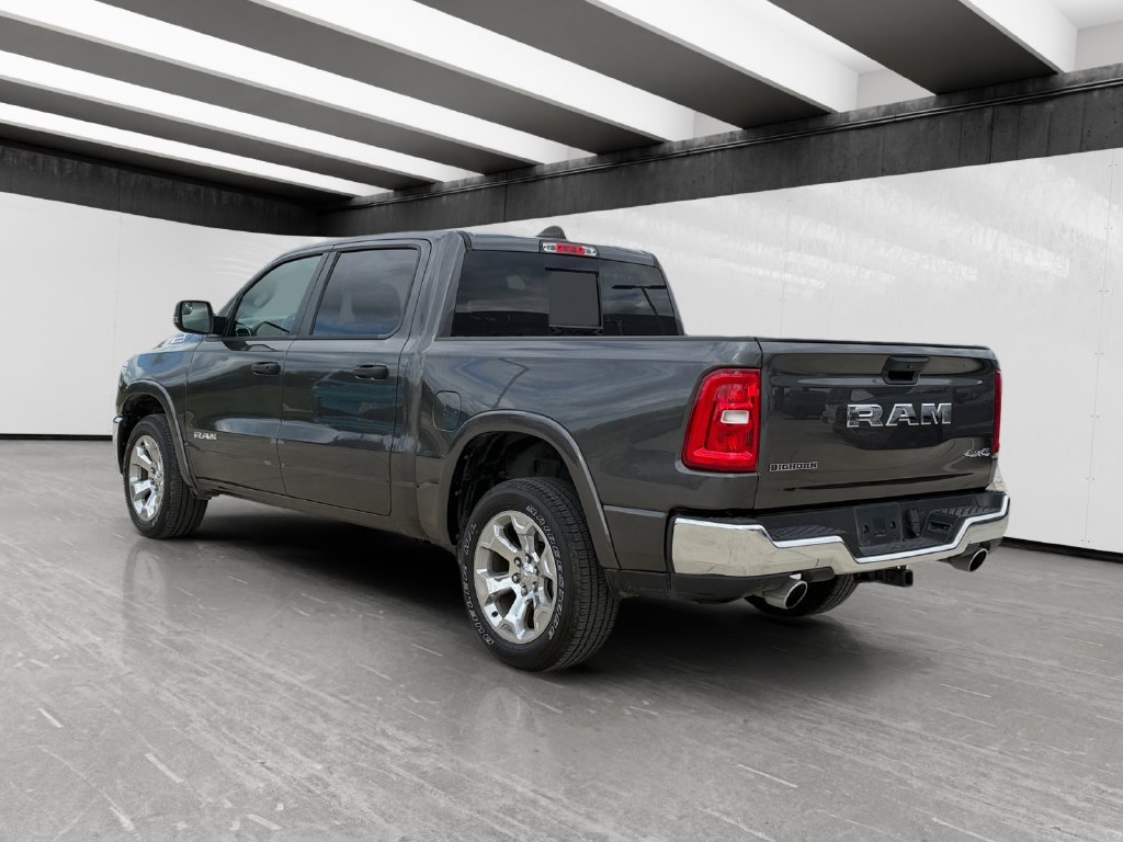 Used 2025 RAM 1500 Big Horn AWD/4WD image 3