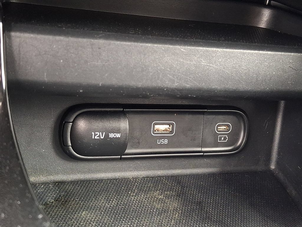 Used 2024 Kia Seltos S AWD/4WD image 23