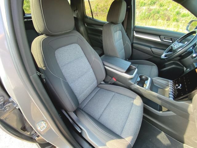 Used 2025 GMC Terrain Elevation AWD/4WD image 27