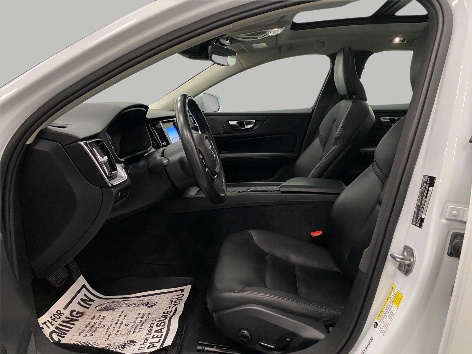 Used 2020 Volvo S60 T6 Momentum AWD/4WD image 27