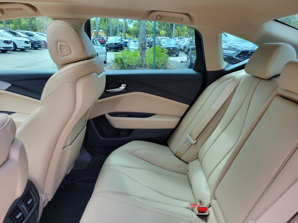 Used 2025 Acura TLX w/ Technology Package FWD image 11