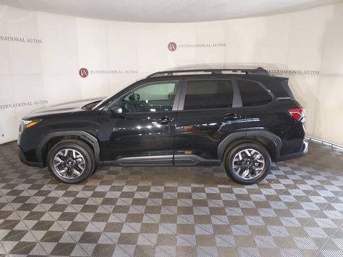 Used 2026 Subaru Forester Premium AWD/4WD image 8