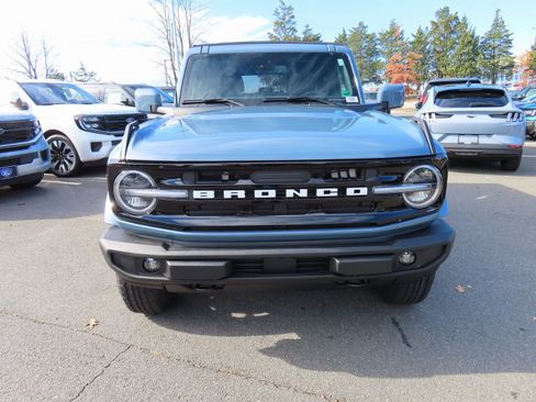 New 2025 Ford Bronco Outer Banks image 2