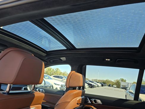 New 2026 BMW ALPINA XB7 AWD/4WD image 28