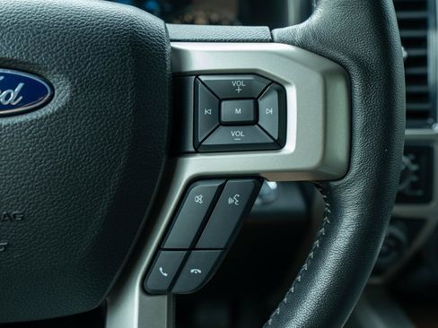 Used 2017 Ford F150 Lariat w/ Equipment Group 502A Luxury AWD/4WD image 18