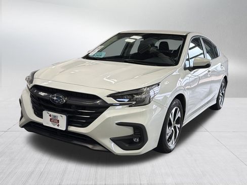 Used 2025 Subaru Legacy Premium AWD/4WD image 3