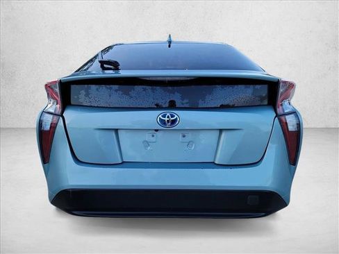 Used 2016 Toyota Prius Four FWD image 6