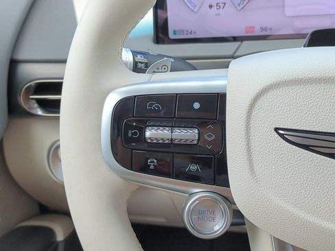 New 2026 Genesis GV60 RWD image 21