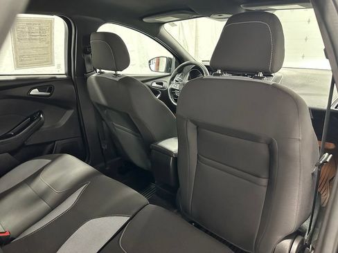 Used 2018 Ford Focus ST FWD image 48