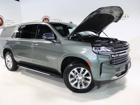 Used 2023 Chevrolet Suburban Premier AWD/4WD image 33