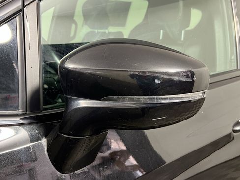 Used 2021 Chrysler Pacifica Touring-L w/ S Appearance Package image 12