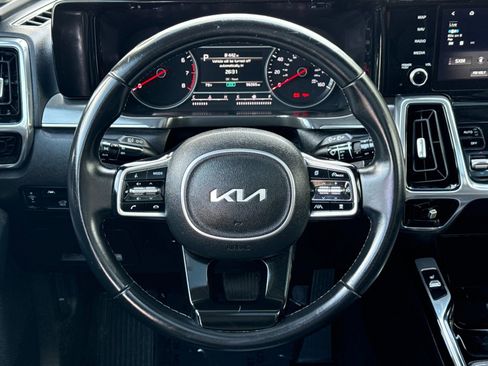 Used 2022 Kia Sorento SX AWD/4WD image 13