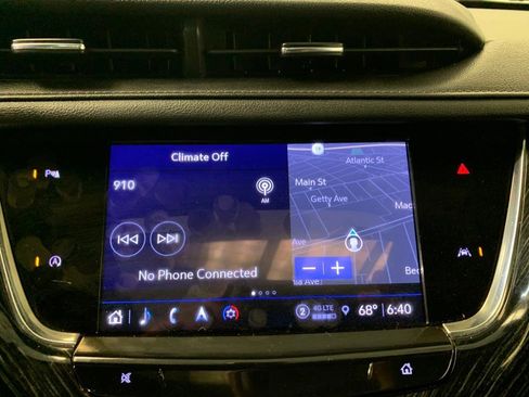 Used 2022 Cadillac XT6 Premium Luxury image 29