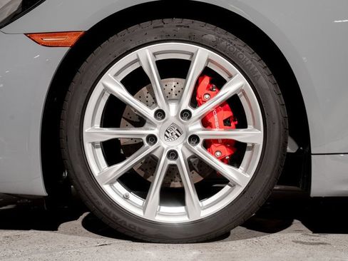 Used 2025 Porsche 718 Cayman S RWD image 36