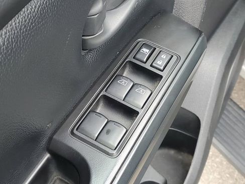 Used 2019 Nissan Titan S w/ S Utility Package AWD/4WD image 10