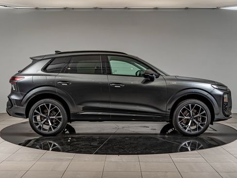 New 2026 Audi Q3 quattro 2.0T AWD/4WD image 4
