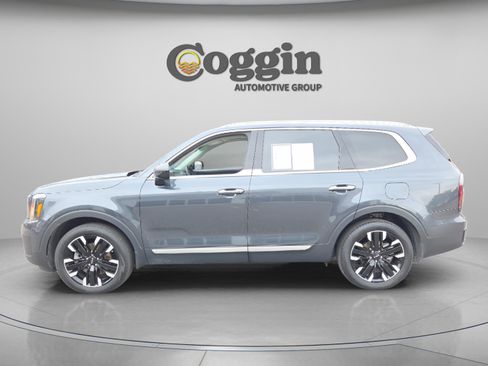 Used 2024 Kia Telluride SX w/ Towing Package image 3