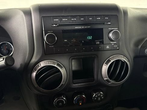 Used 2012 Jeep Wrangler Sport AWD/4WD image 28