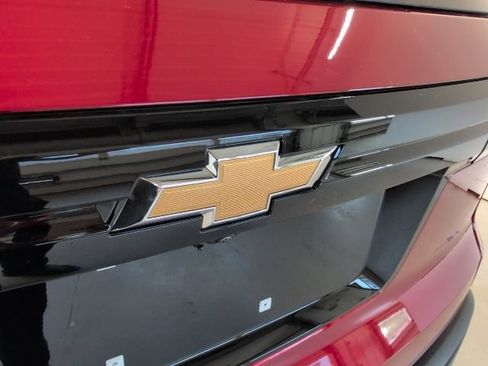 New 2026 Chevrolet Traverse LT w/ Driver Confidence Package AWD/4WD image 38