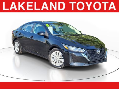 Used 2025 Nissan Sentra S image 1