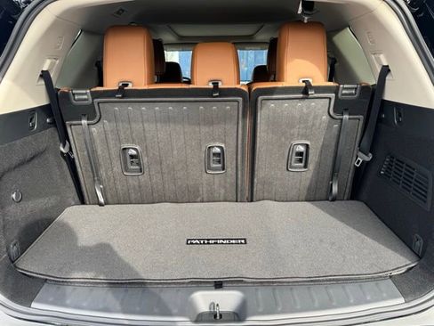 New 2026 Nissan Pathfinder Platinum image 39