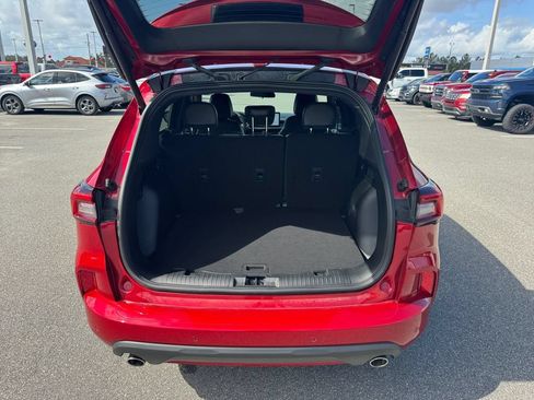 Used 2024 Ford Escape ST-Line w/ Tech Pack #1 FWD image 18