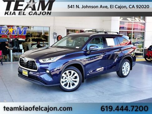 Used 2023 Toyota Highlander Limited AWD/4WD image 1