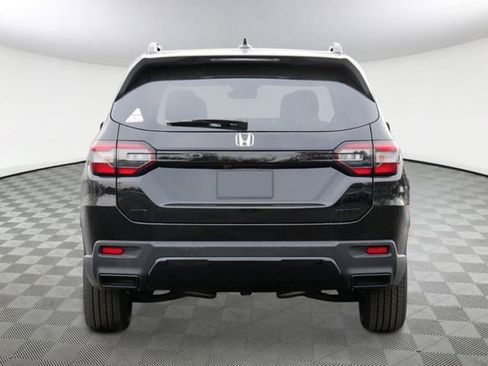 New 2026 Honda Pilot Sport image 5
