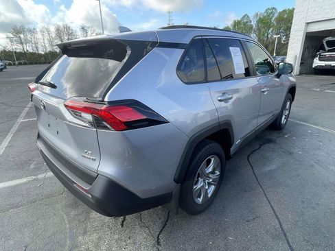 Used 2024 Toyota RAV4 LE image 8