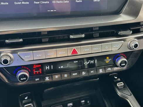 Used 2025 Kia Telluride S FWD image 19