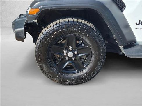 Used 2022 Jeep Wrangler Unlimited Sport AWD/4WD image 9