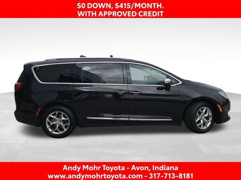 Used 2018 Chrysler Pacifica Limited w/ Advanced Safetytec Group FWD image 8