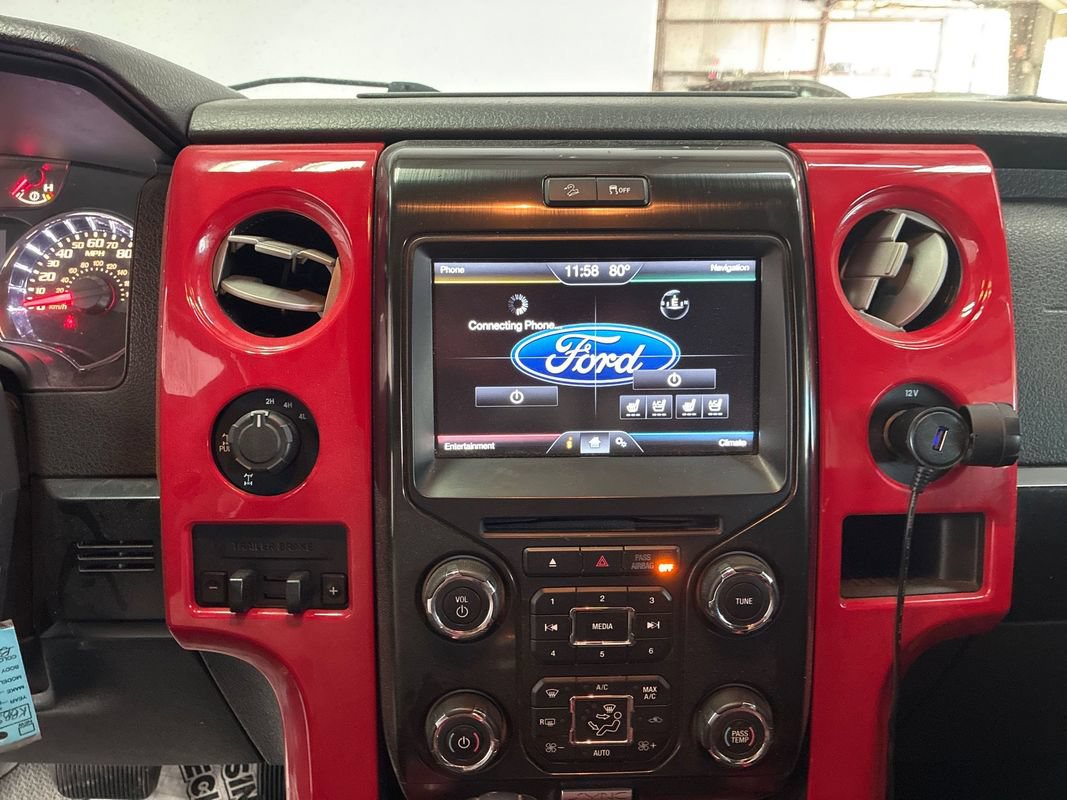 Used 2014 Ford F150 FX4 w/ Equipment Group 402A Luxury AWD/4WD image 16