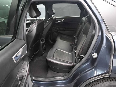 Certified 2024 Ford Edge ST-Line AWD/4WD image 28