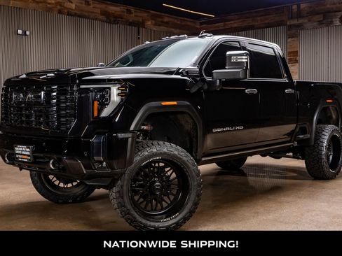 Used 2024 GMC Sierra 2500 Denali Ultimate image 4