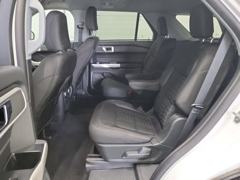 Used 2021 Ford Explorer XLT w/ Class III Trailer Tow Package AWD/4WD image 27