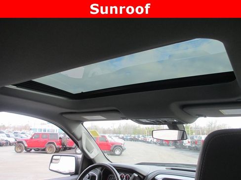 Used 2020 Chevrolet Silverado 1500 RST w/ All-Star Edition image 13