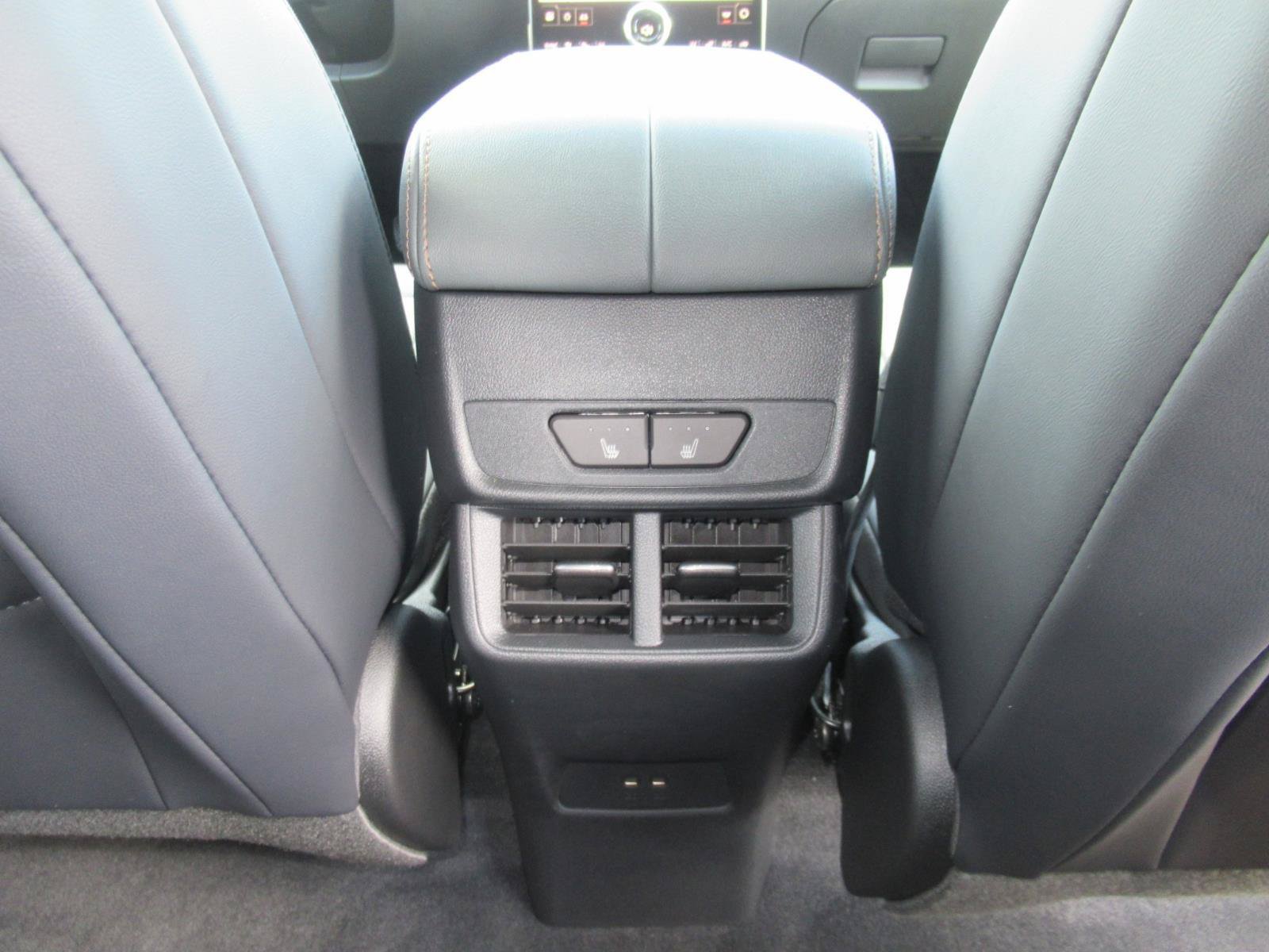New 2027 GMC Terrain AT4 w/ Convenience Package III AWD/4WD image 32
