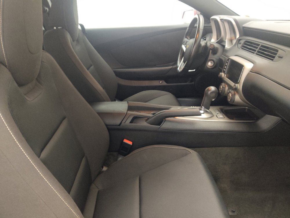 Used 2015 Chevrolet Camaro LT RWD image 21