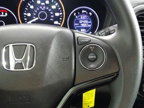 Used 2022 Honda HR-V LX image 23