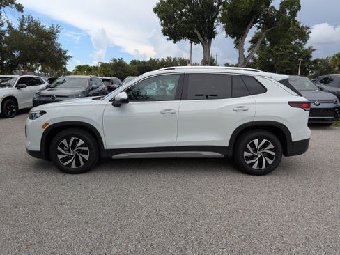 New 2026 Volkswagen Tiguan S FWD image 6