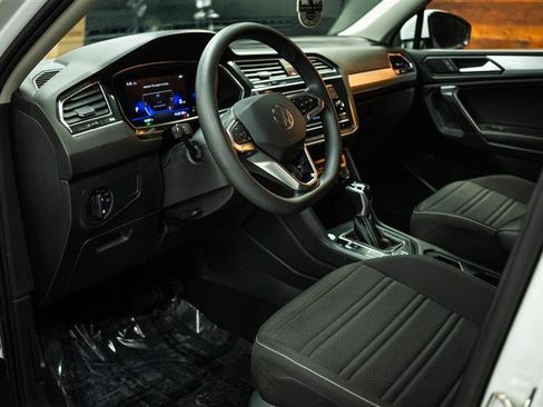 Used 2022 Volkswagen Tiguan S image 8