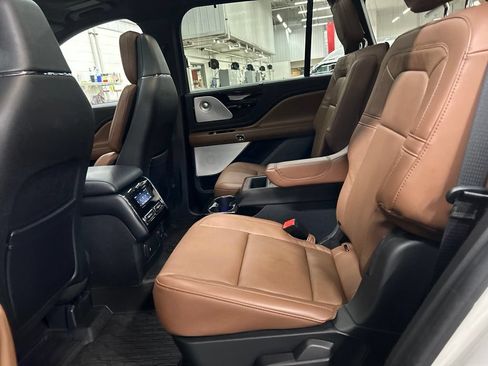 Certified 2023 Lincoln Aviator Reserve w/ Equipment Group 201A AWD/4WD image 25