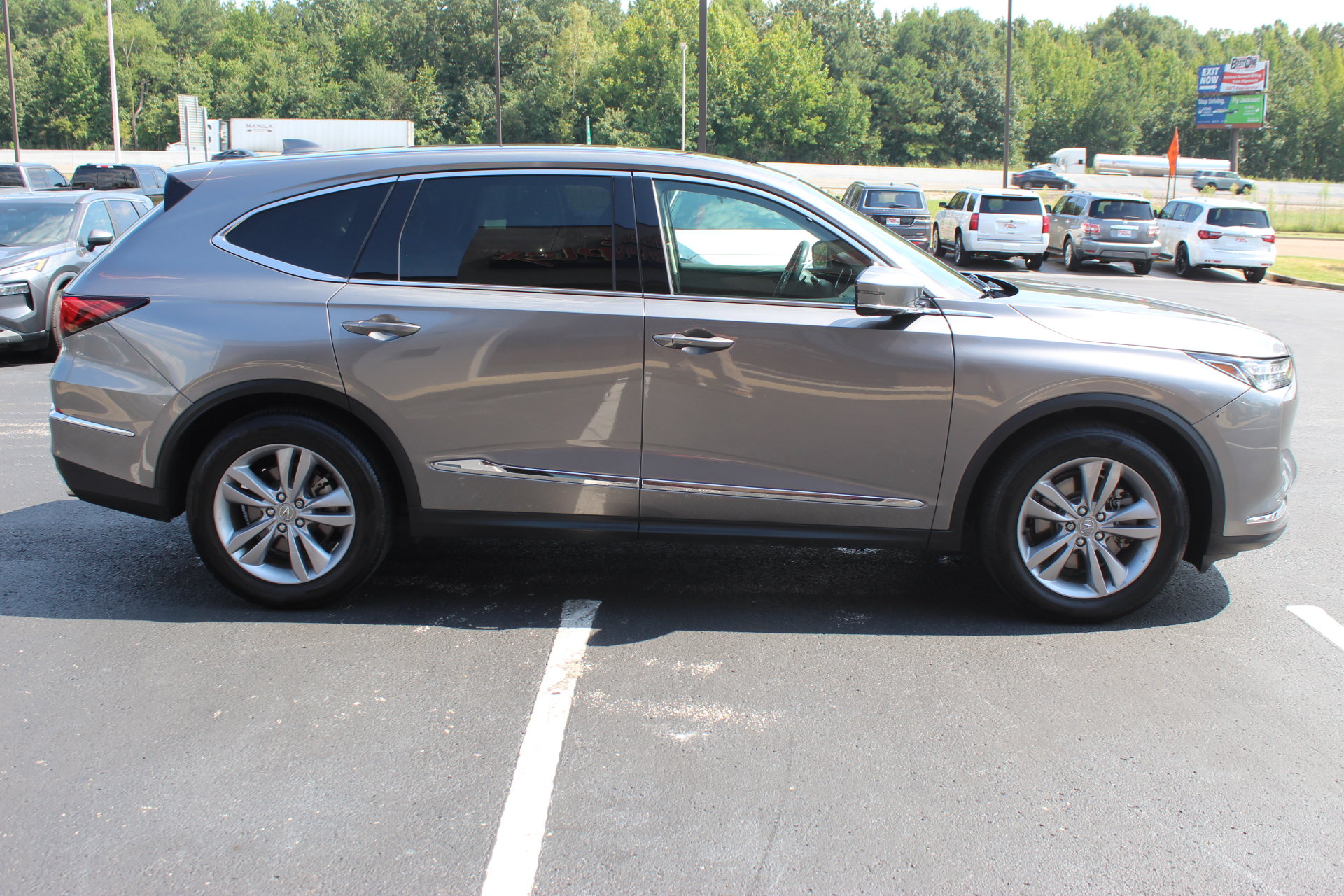Used 2022 Acura MDX FWD image 5