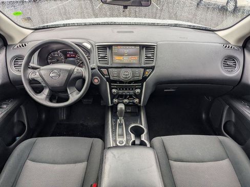 Used 2020 Nissan Pathfinder S AWD/4WD image 23