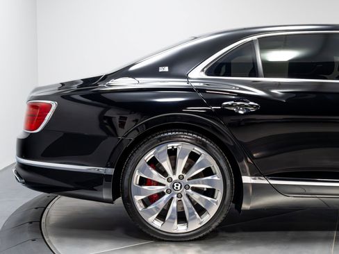 Used 2020 Bentley Flying Spur W12 w/ First Edition Specification image 19