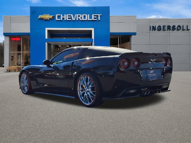 Used 2007 Chevrolet Corvette Coupe w/ Performance Package RWD image 20