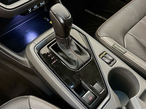 Used 2024 Subaru Crosstrek 2.5i Limited w/ Crosstrek Mirror Package image 24