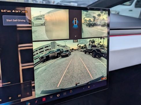 Used 2024 Tesla Cybertruck AWD Crew Cab image 22