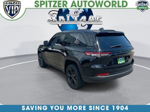 Used 2024 Jeep Grand Cherokee Altitude AWD/4WD image 7
